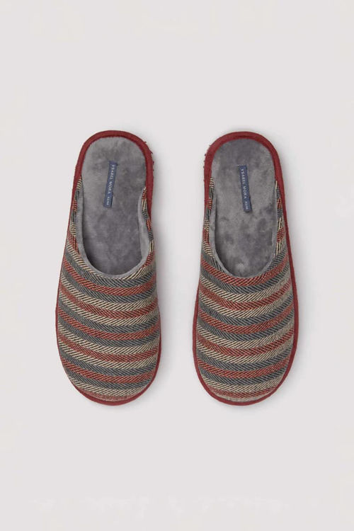 Picture of 8366-HIGH QUALITY AND COMFY MENS BED SLIPPERS IN SIZE 45/46